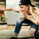В России вышла гарнитура Samsung Gear IconX (2018)